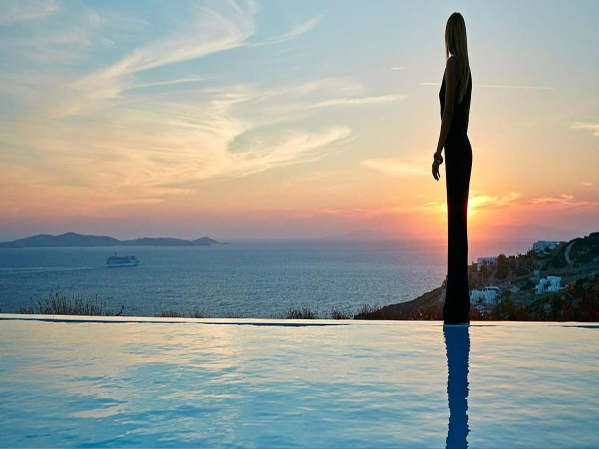 Exquisite Mykonos Exclusive 3 Bedroom Private Pool Sea View Houlakia *
